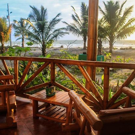 Seaside Garden Ecolodge Момпиче Экстерьер фото